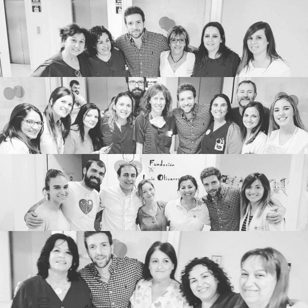 Con parte del equipo de la planta de oncología infantil en el Materno de Málaga. @fundacionandresolivares
